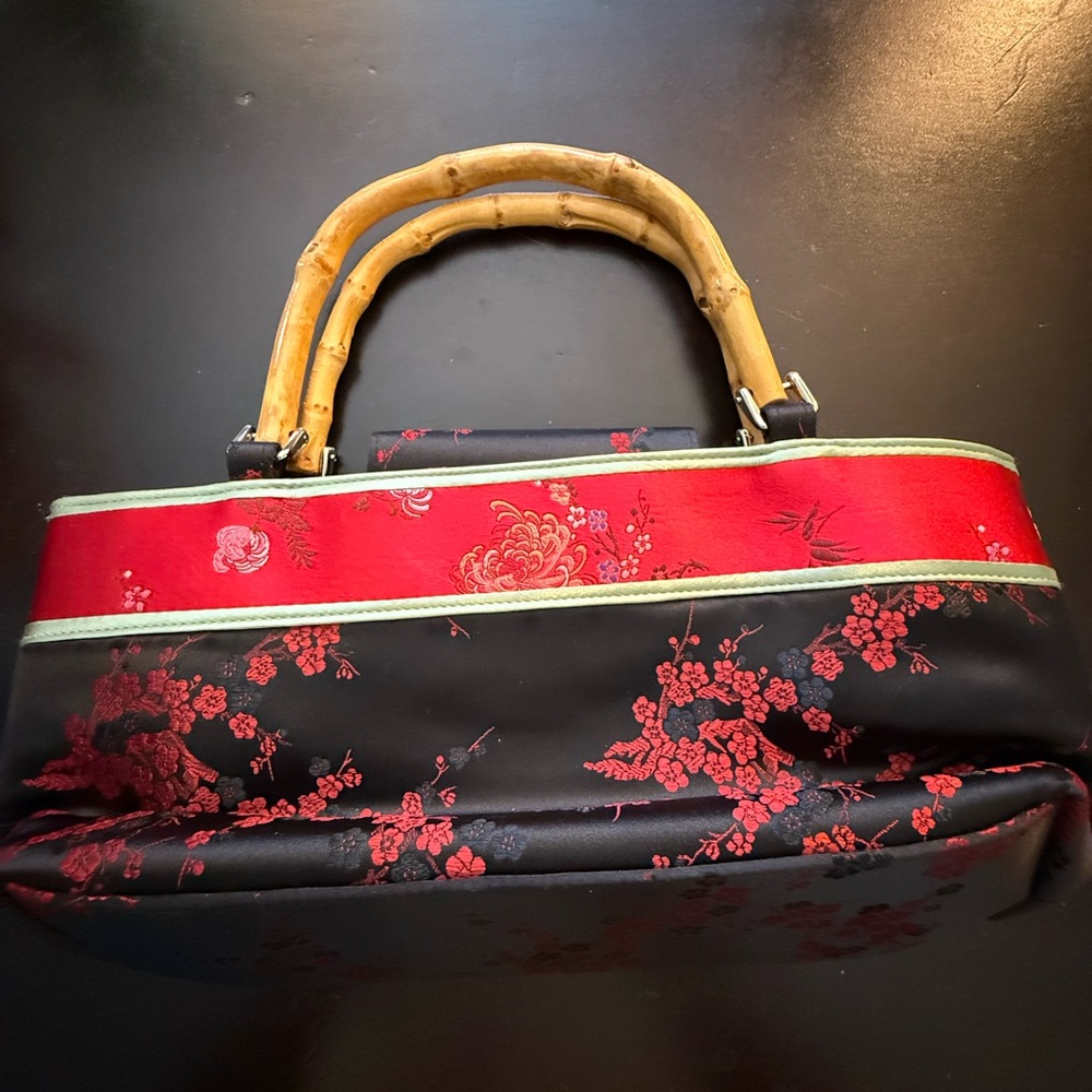 Elegant Floral Black and Red Handbag